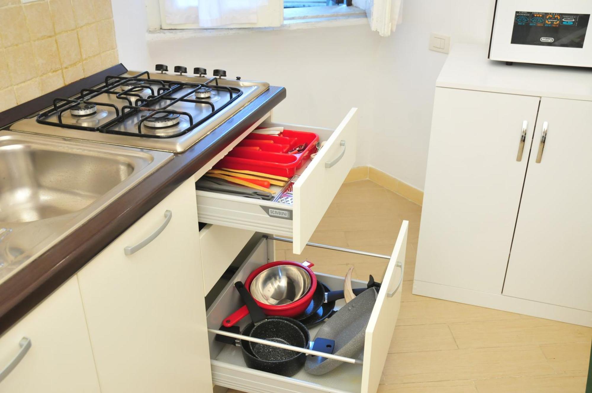 Cardinal Studio - 2 Steps From Vatican & Ottaviano Metro Apartment Rom